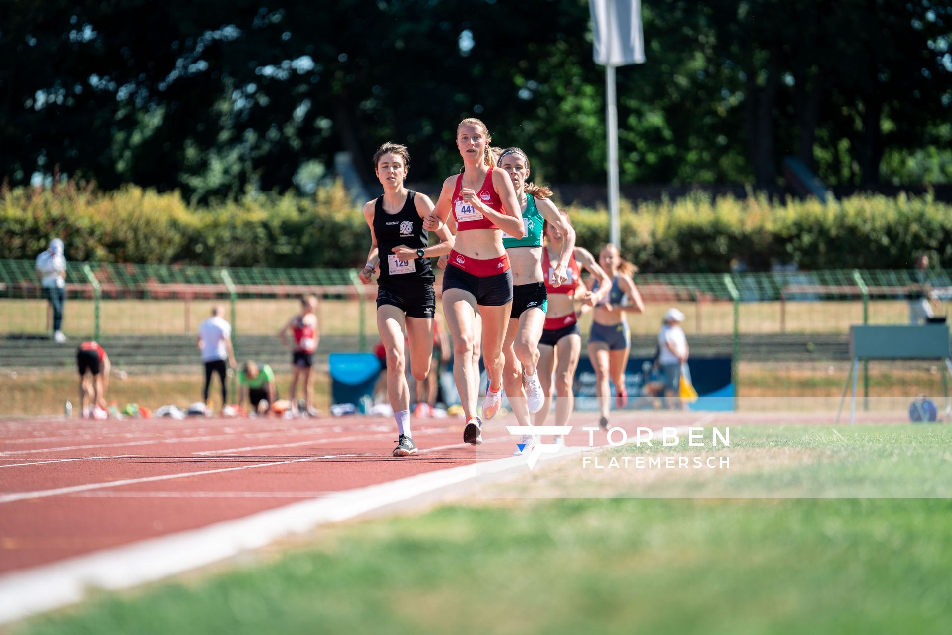 Marie Proepsting (VfL Eintracht Hannover), Jasmina Stahl (Hannover 96), Jana Schluesche (VfL Eintracht Hannover) am 02.07.2022 waehrend den NLV+BLV Leichtathletik-Landesmeisterschaften im Jahnstadion in Goettingen (Tag 1)